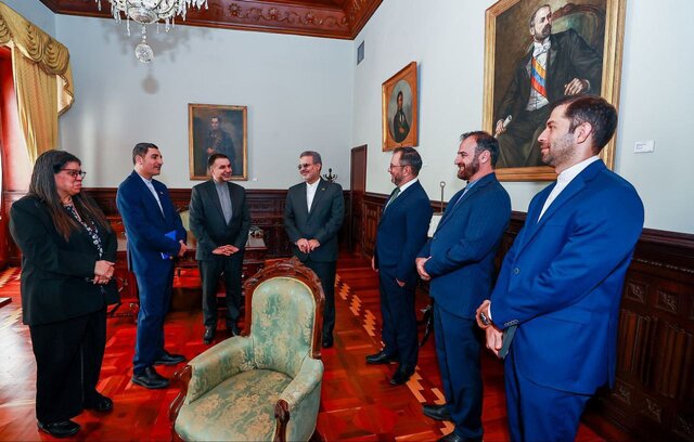استقبال رسمی ونزوئلا از سفیر جدید ایران
