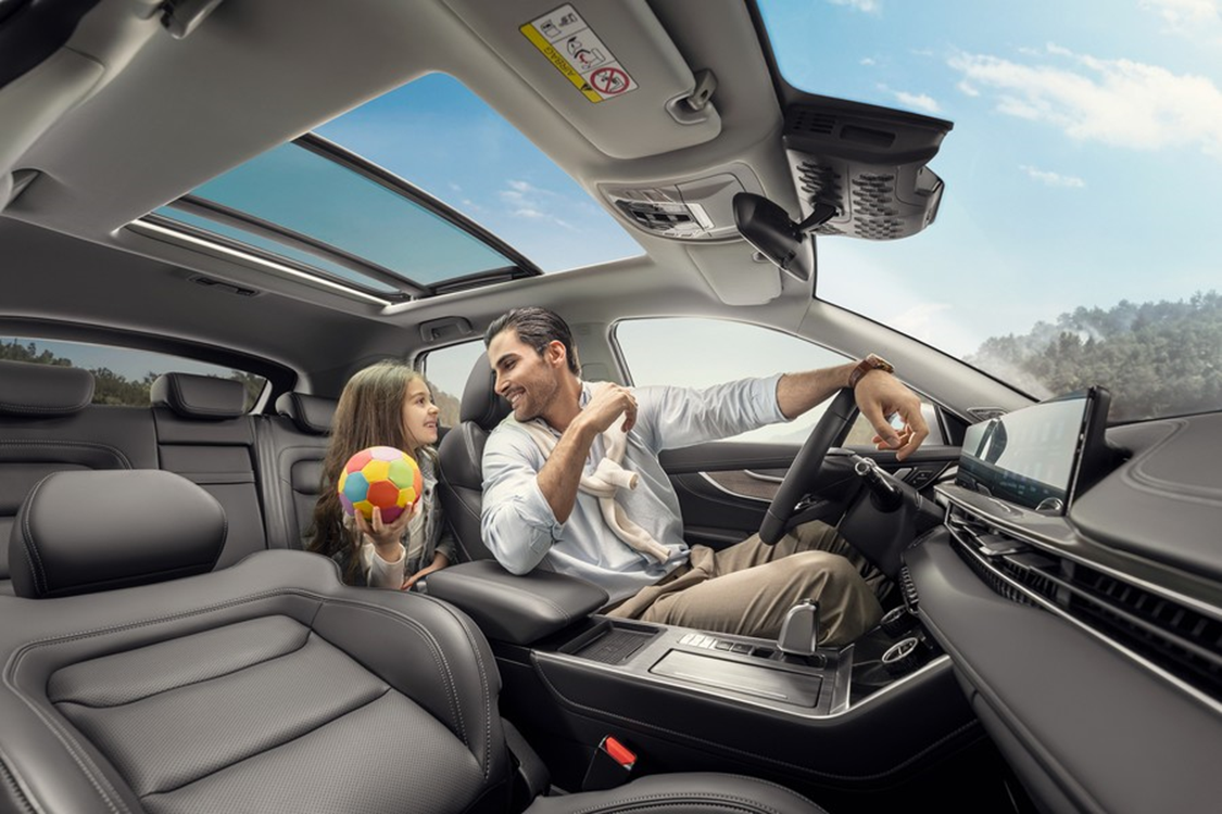 ایکس 77، بزرگترین شاسیبلند خانوادگی امویام به زودی وارد بازار میشود