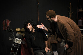 تئاتر “زهرماری”