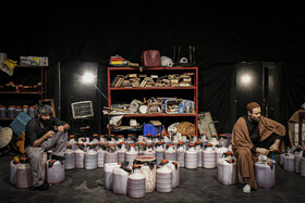 تئاتر “زهرماری”