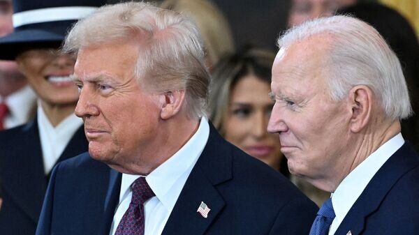 ترامپ، بایدن را «ربات» میداند ترامپ، بایدن را «ربات» میداند