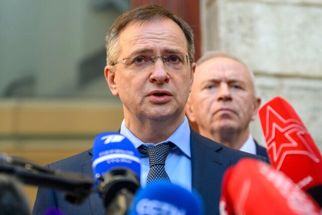 «ولادیمیر مدینسکی» دستیار رئیسجمهور روسیه مقام روس: اروپا اجازه نمیدهد اوکراین به توافقی سودمند برسد