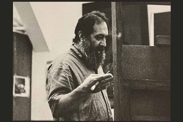 دور از ایران دغدغه‌ معرفی زندگی ایرانی را داشت