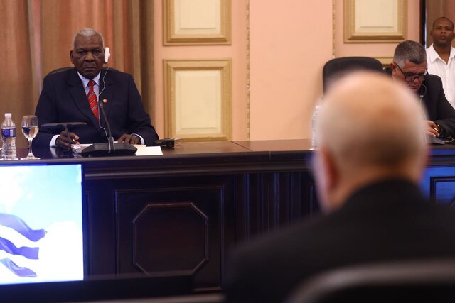 قالیباف: توسعه روابط بین ایران و کوبا ضروری است