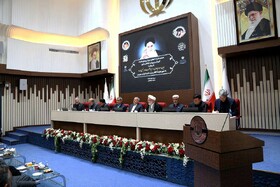شخصیت کاریزمایی امام باید در قشر معلم هم وجود داشته باشد