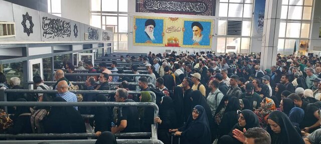 تردد بیش از ۲۴ هزار زائر از مرز مهران در آستانه روز عرفه و عید قربان