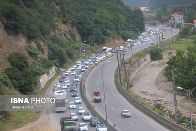 انسداد مسیرهای شمال به جنوب به‌دلیل ترافیک سنگین؛ آغاز محدودیت‌ها از ساعت ۱۸:۱۵ شروع شد