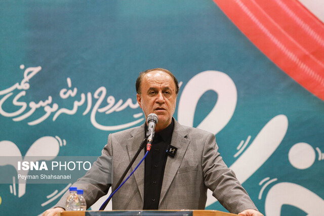 آمریکا می خواهد با مذاکره حق ملت ایران را بگیرد/ آماده پاسخ به گره های کور اقتصاد هستیم