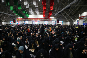 مراسم دعای عرفه در گلستان شهدا - اصفهان