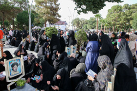 مراسم دعای عرفه در گلستان شهدا - اصفهان