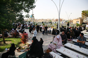 مراسم دعای عرفه در گلستان شهدا - اصفهان