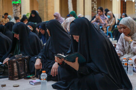مراسم قرائت دعای پر فیض عرفه در جزیره کیش