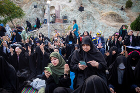 مراسم دعای روز عرفه - کهف الشهدا