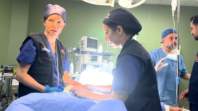 حکایت جراح انگلیسی از وضعیت وخیم بیمارستان غزه