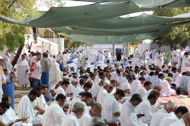 مراسم «دعای عرفه» در گرمای نگرانکننده عربستان برگزار شد