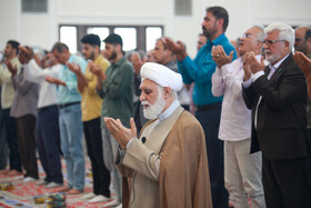 اقامه نماز عید سعید قربان در جزیره کیش