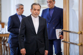 سید عباس عراقچی، وزیر امور خارجه ایران پیش از دیدار با وزیر امور خارجه قزاقستان 