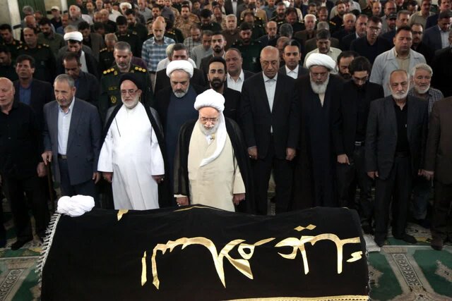 تشییع و خاکسپاری پیکر آیتالله حجتی