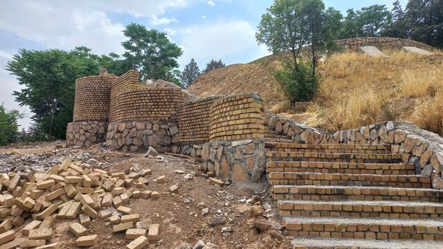 تخریب یک تپه باستانی در خرمآباد؛ از انکار تا تایید!