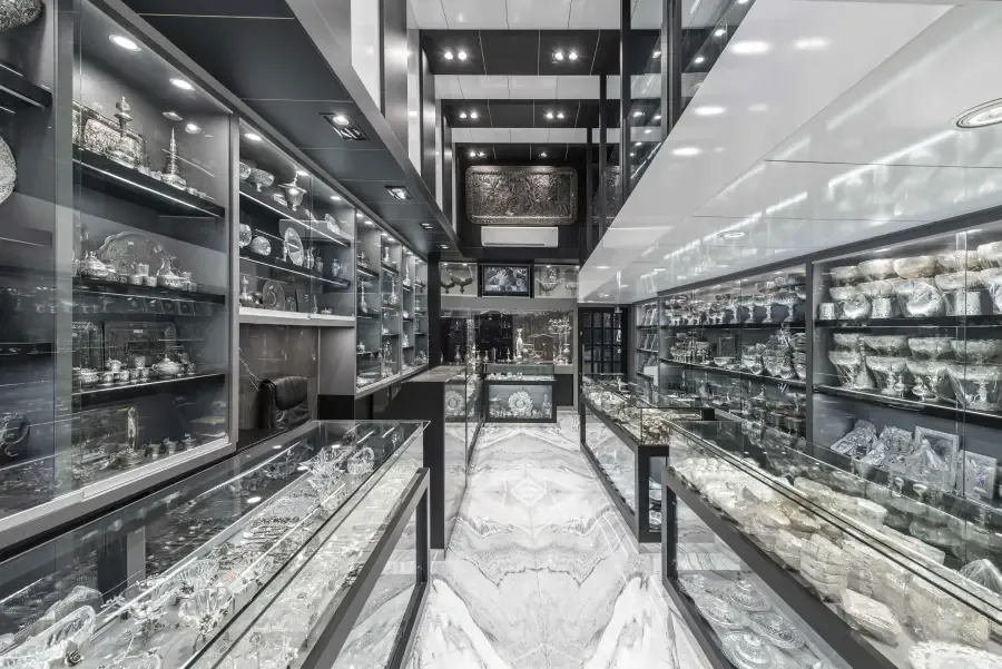 هوشنگ نقره چی و پسران؛ میراثی درخشان از اصالت و هنر نقرهسازی ایرانی