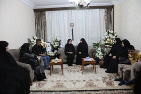 دیدار اعضای فراکسیون زنان مجلس با خانواده «الهه حسین‌نژاد»