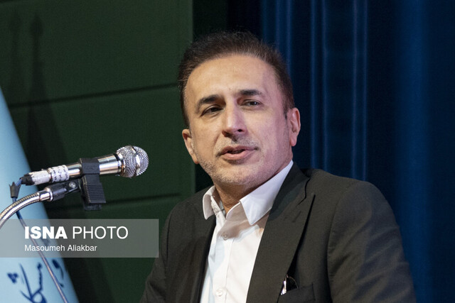 چرخش نخبگانی راهی برای مهار مهاجرت نخبگان است 