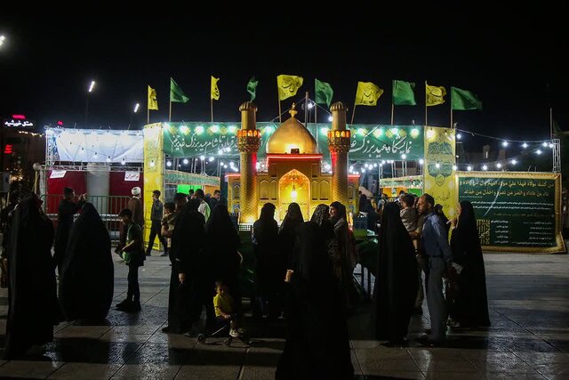 برپایی نمایشگاه عید غدیر خم در حرم بانوی کرامت