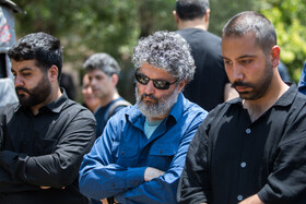 محسن برمهانی، معاون سیما در مراسم خاکسپاری امیر سمواتی
