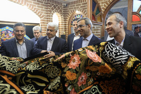 غلامحسین مظفری، استاندار خراسان رضوی در بازدید استاندار خراسان رضوی از بازار رضا مشهد