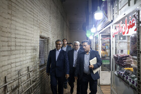 غلامحسین مظفری، استاندار خراسان رضوی در بازدید استاندار خراسان رضوی از بازار رضا مشهد