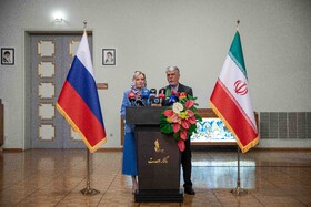 نشست خبری سیدعباس صالحی و الگا باریسونا لوبیماوا وزرای فرهنگ ایران و روسیه به مناسبت آغاز هفته فرهنگی روسیه در ایران
