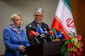 نشست خبری سیدعباس صالحی و الگا باریسونا لوبیماوا وزرای فرهنگ ایران و روسیه به مناسبت آغاز هفته فرهنگی روسیه در ایران