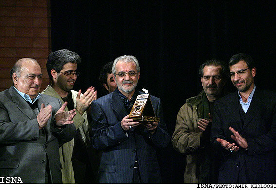 اهدای نشان برتر رادیو به «حسن خجسته» / بهمن 1387 بسیاری از ممنوعهها را آزاد کرد