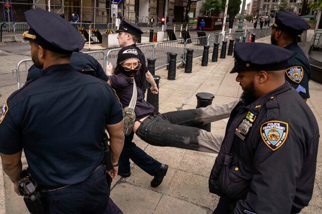 بحران در لسآنجلس؛ استقرار تفنگداران، شکایت کالیفرنیا و مقاومت فرماندار در برابر ترامپ