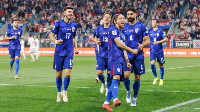 رکوردشکنی مودریچ و هالند و درخشش لوکاکو