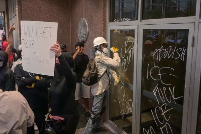 اعتراضات از لسآنجلس به شهرهای دیگر آمریکا کشیده شد