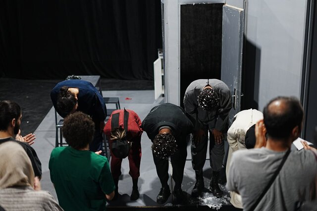 سهم این جوانان فقط حسرت است و افسوس!