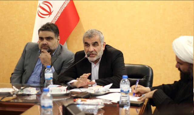 نیکزاد: عده‌ای انقلاب را فقط برای نفع خود می‌خواهند