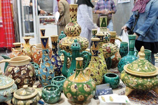 درآمد صنایع‌دستی کفاف هنرمندان اردستان را نمی‌دهد / بازارچه صنایع دستی بزودی راه‌اندازی می‌شود