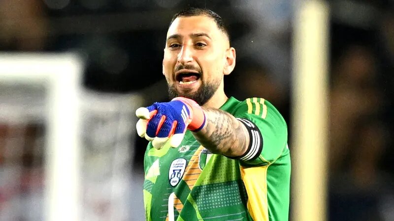 دوناروما: در پاریس بی‌وفایی دیدم