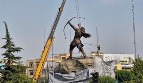رونمایی از مجسمه «آرش کمانگیر» در سالروز شهادت دکتر چمران