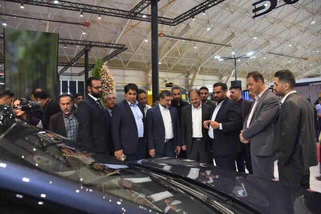 تحول در صنعت خودرو با هدف‌گذاری تولید نیم میلیون خودروی برقی و هیبریدی