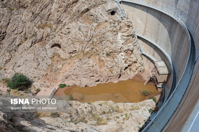 عکس تزئینی است کاهش ۳۶ درصدی بارشها در آذربایجانشرقی/ تنها ۲ ماه ذخیره آب در سدهای اصلی استان باقی است