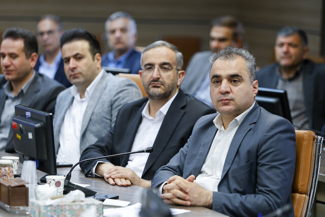 قطعی ۲ روزه برق به صنایع آسیب وارد می‌کند