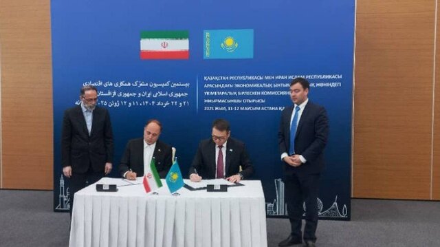 امضای سند کمیسیون مشترک اقتصادی ایران و قزاقستان امضای سند کمیسیون مشترک اقتصادی ایران و قزاقستان