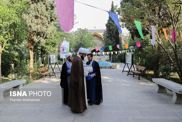 تأکید بر هویت طلبگی و هشدار نسبت به آفت مدرک‌گرایی