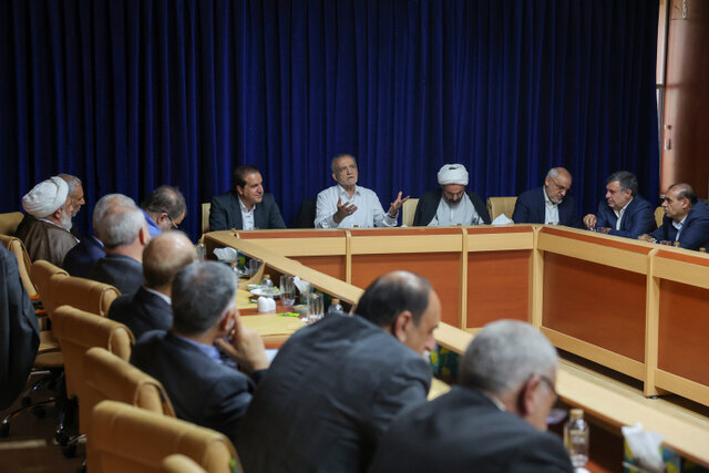 رئیس جمهور در «سرزمین زاگرس»؛ آینده را باهم میسازیم