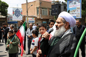 سخنرانی حجت الاسلام جواد حاجس زاده امام جمعه اهر و نماینده مردم استان آذربایجان شرقی در مجلس خبرگان رهبری در راهپیمایی مردم شهرستان اهرعلیه تهاجم رژیم صهیونیستی به ایران