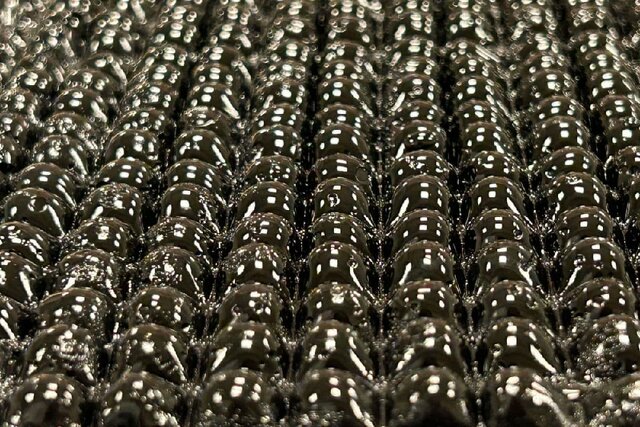 این دستگاه برداشت آب بدون برق یا فیلتر کار میکند