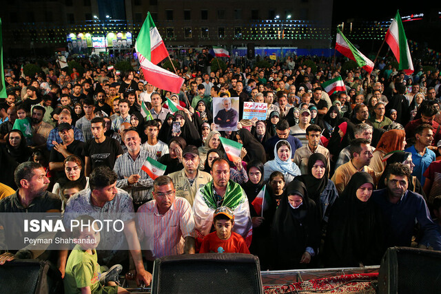 اجتماع مردم اصفهان در حمایت از عملیات وعده صادق ۳